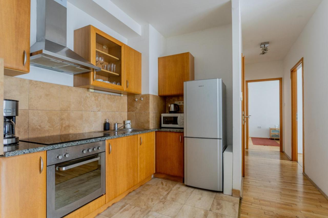 Apartment K9